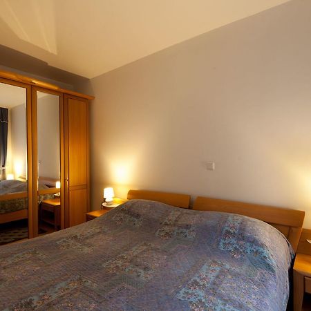 Central Apartment Anita Tour As ลูบลิยานา ภายนอก รูปภาพ