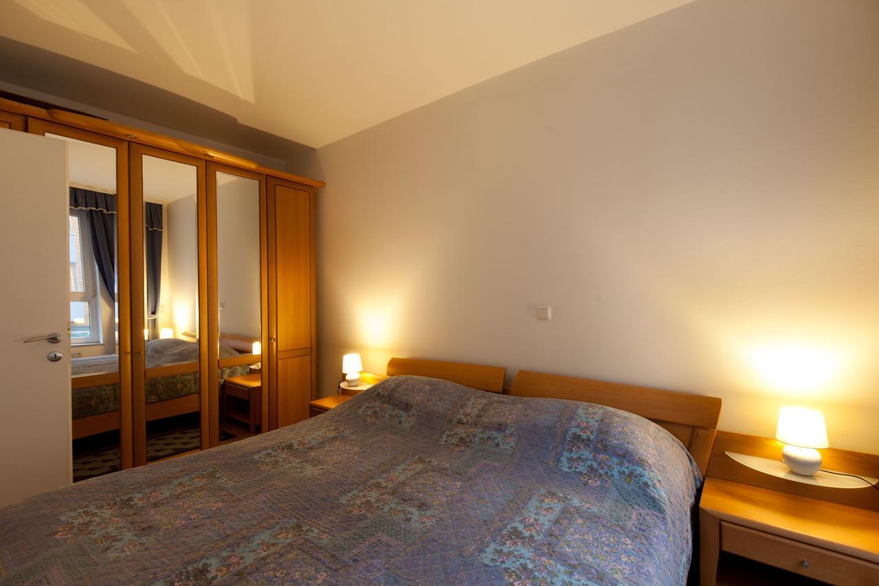 Central Apartment Anita Tour As ลูบลิยานา ภายนอก รูปภาพ